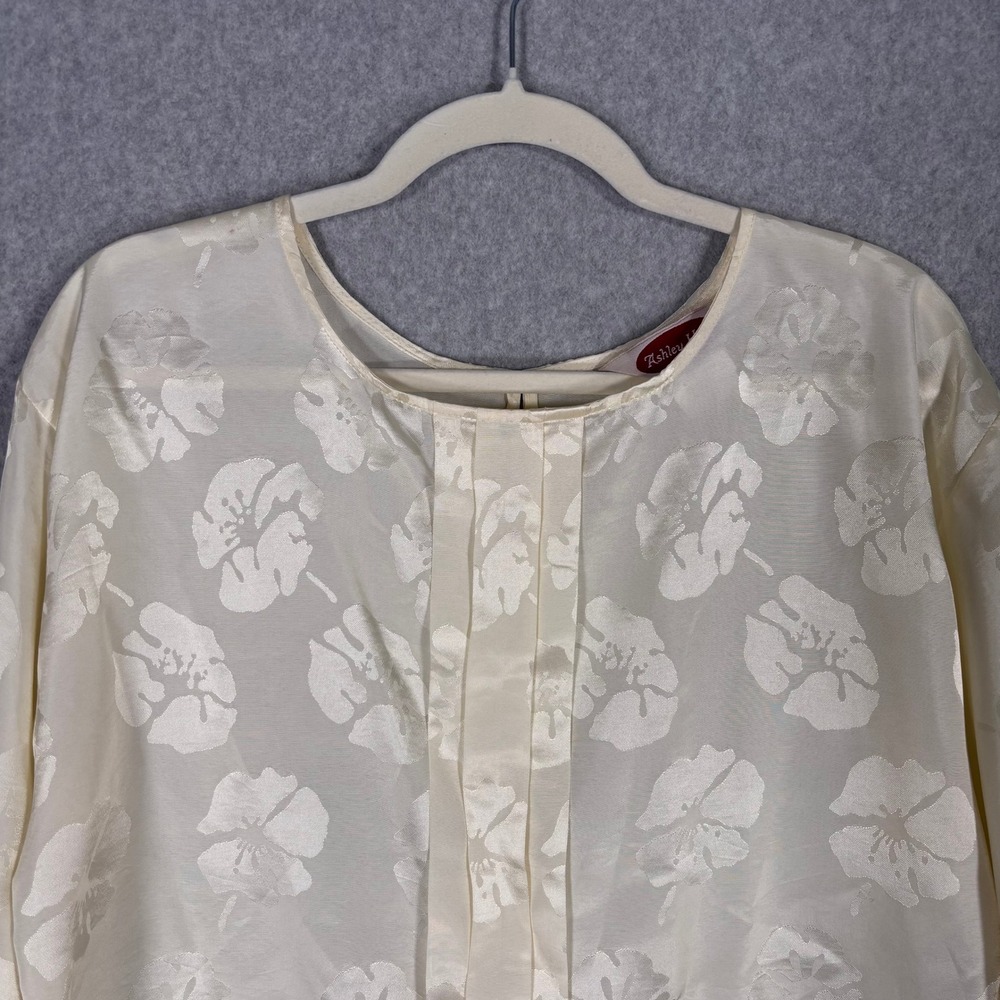 Vintage 90s Satin Floral Blouse Size 12 Cream Jacquard Pintuck Feminine Neutral - Picture 2 of 9